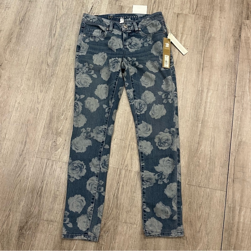 NWT Lauren Conrad Malibu Blue Floral Denim The Pencil Jeans size 0 - Picture 2 of 12